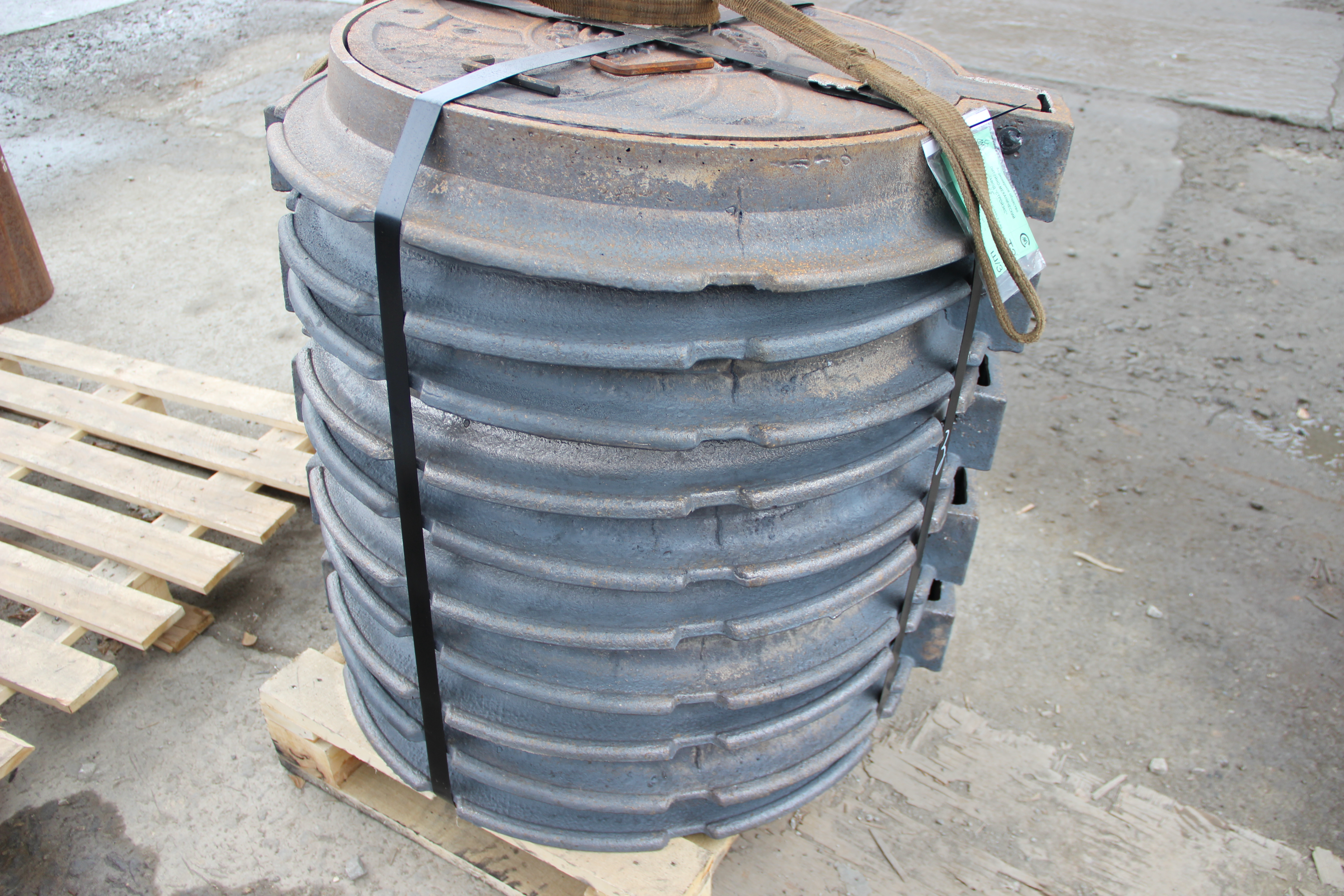 Отгрузили Чугунные люки в г. Краснодар